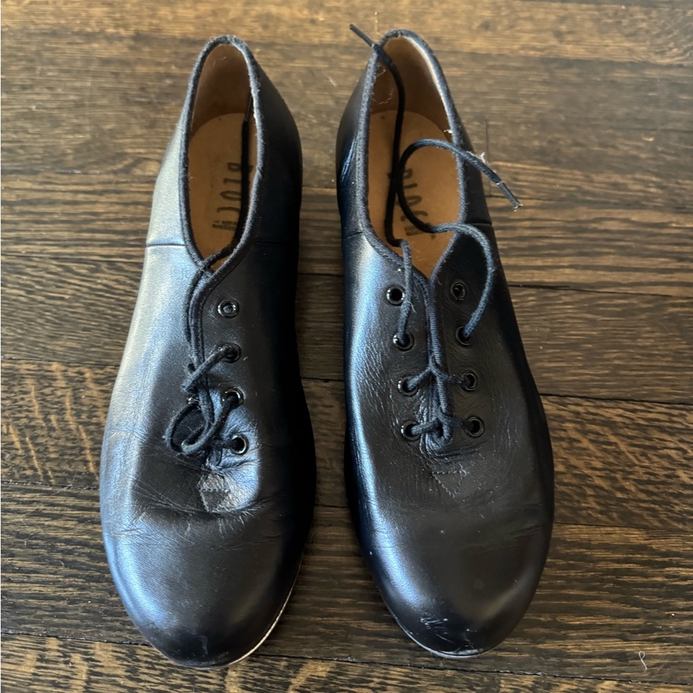 Bloch tap shoes size 8.5